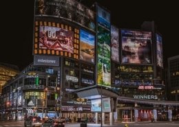digital out of home market